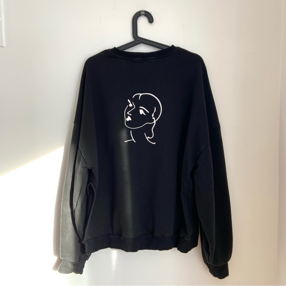 Graphic crewneck sweatshirt